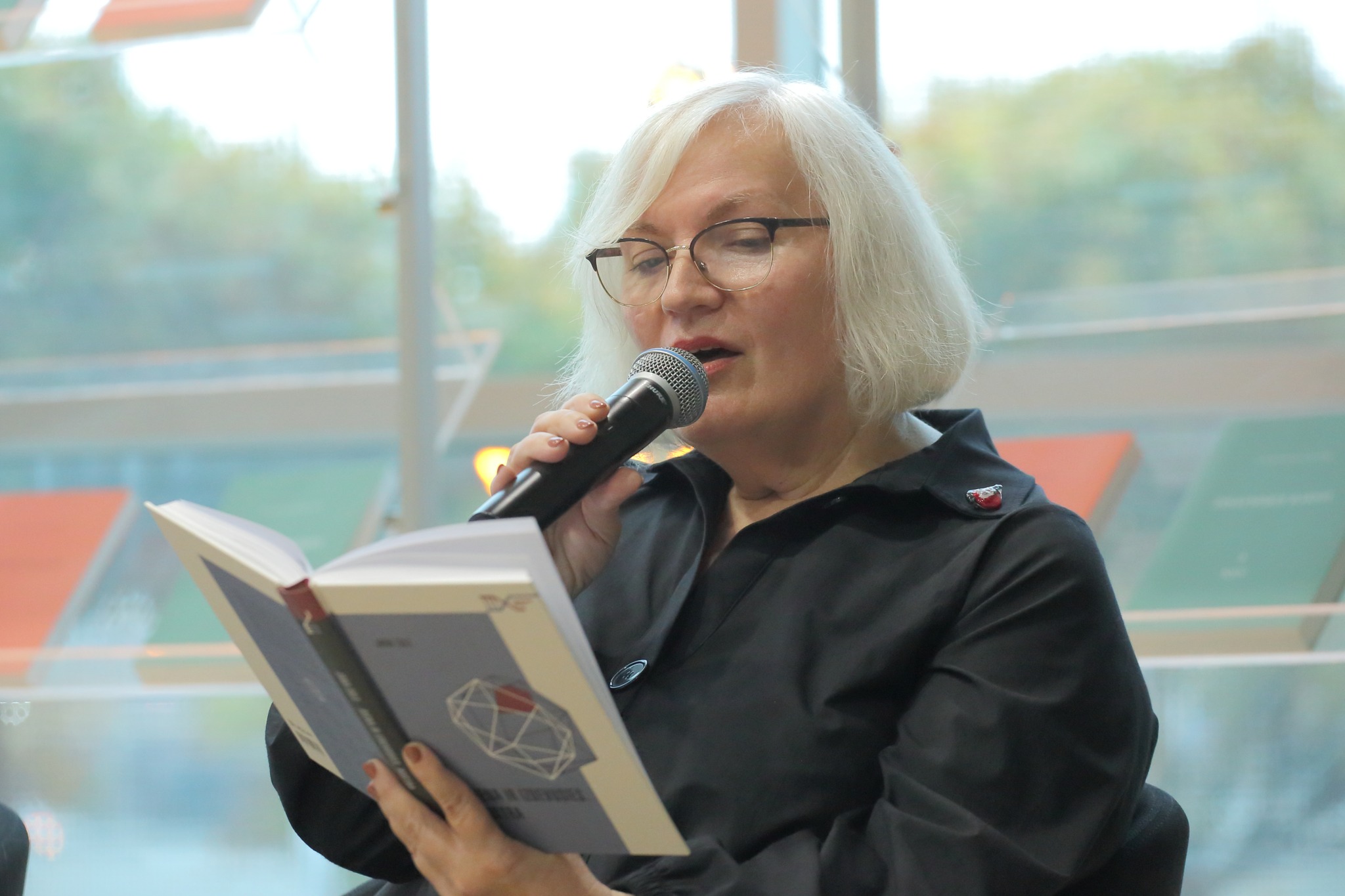 Janas Egles biogrāfiskā romāna "Diena ir izdevusies. Austra" atvēršanas svētki