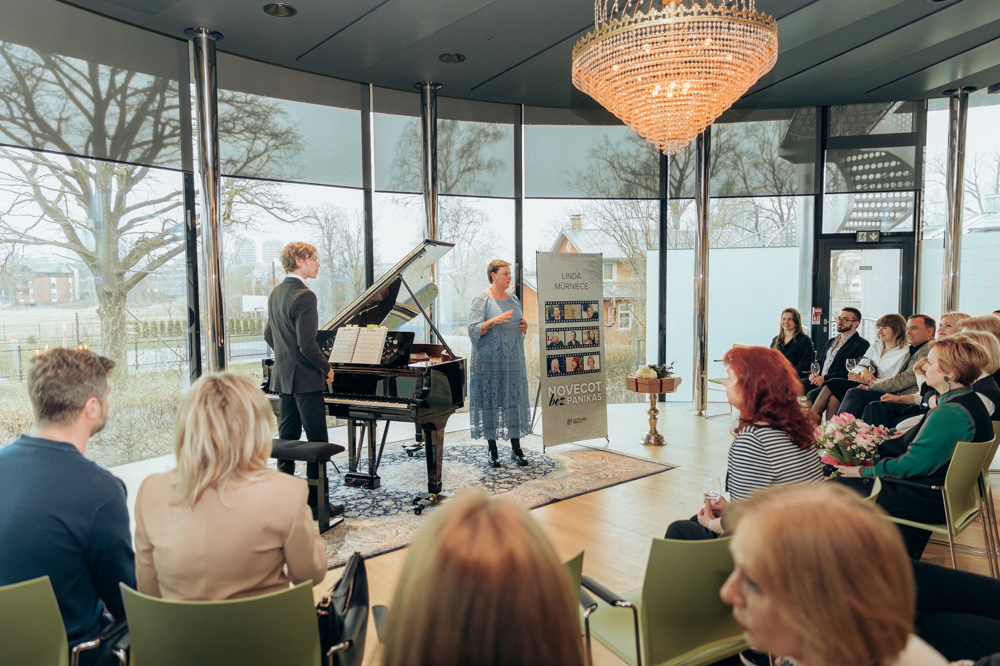 Lindas Mūrnieces grāmatas "Novecot bez panikas" atvēršanas svētki 16.04.2026. Foto: Ilze Krone