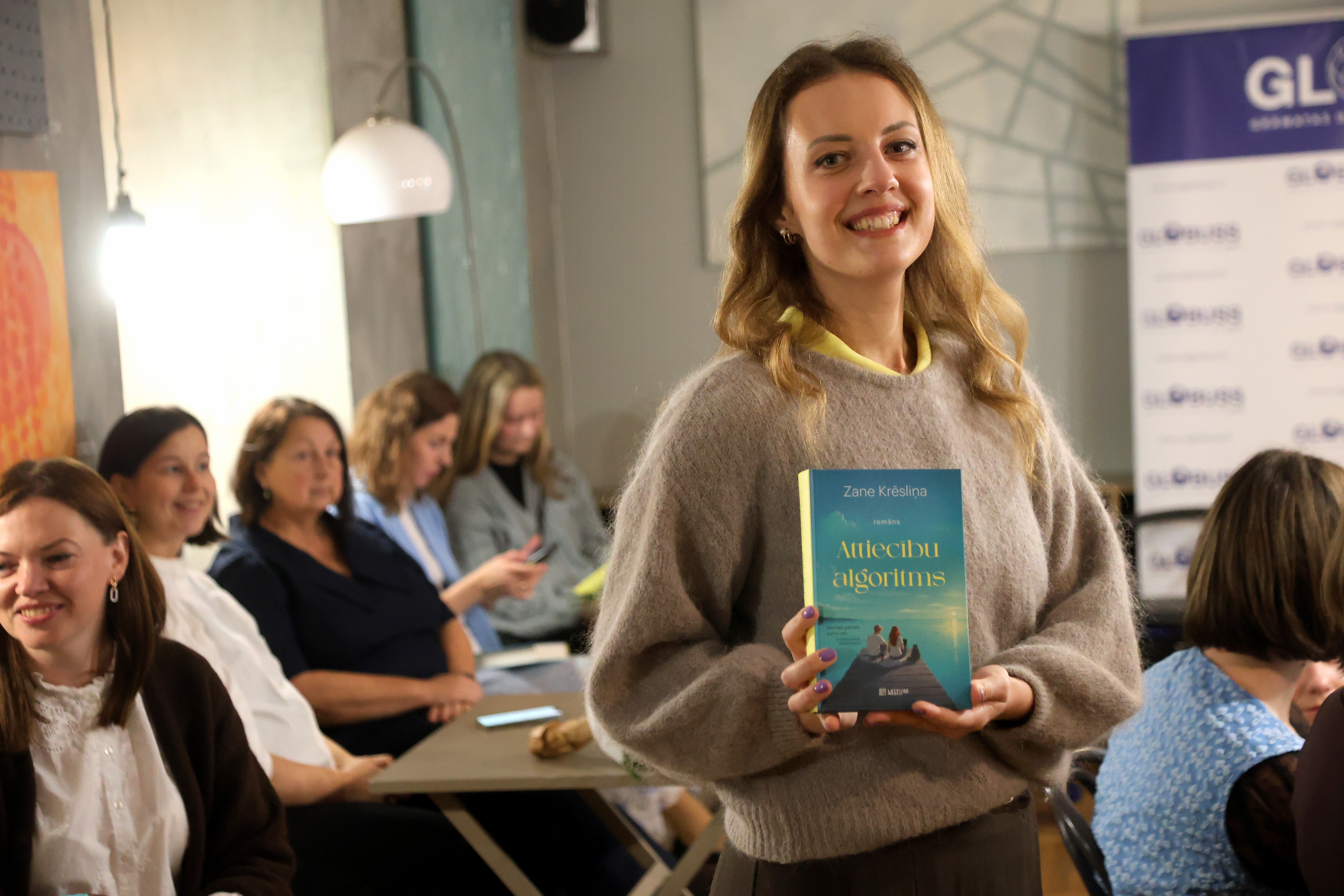 Zanes Krēsliņas grāmatas "Attiecību algoritms" atvēršana 21.10.2026. Foto: Karīna Miezāja